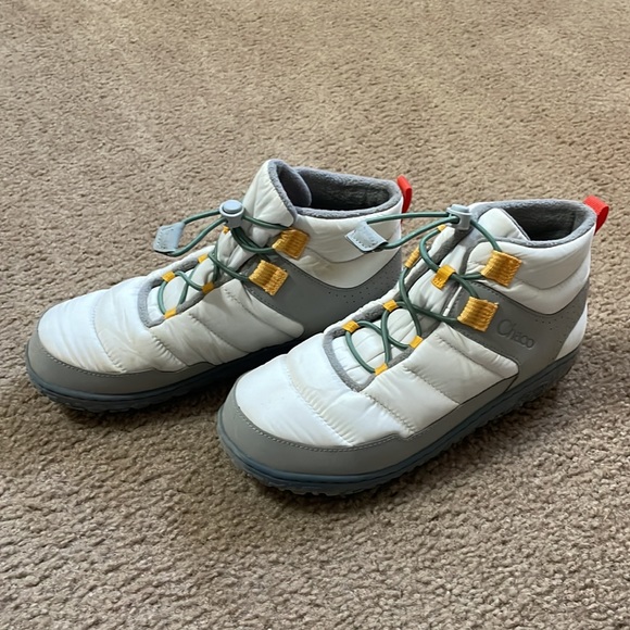 Chaco Ramble Puff Lace. Size 9. White. - Picture 3 of 4